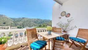 3 bedrooms town house for sale in Benahavis