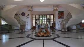 Se vende villa en La Quinta de 8 dormitorios