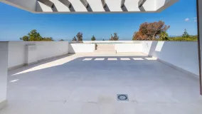 Villa a la venta con 4 dormitorios en Marbella Golden Mile