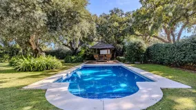 Buy 4 bedrooms villa in San Roque Club