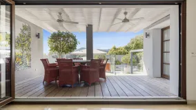 Town house for sale in Benahavis with 5 bedrooms