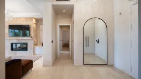For sale Nueva Andalucia 6 bedrooms villa