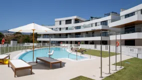 For sale 2 bedrooms apartment in Estepona