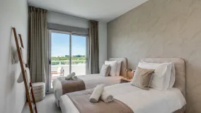 For sale apartment in Estepona