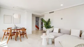 Se vende atico duplex en Estepona