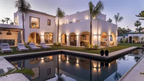 5 bedrooms Casasola villa for sale
