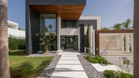 Nueva Andalucia villa for sale