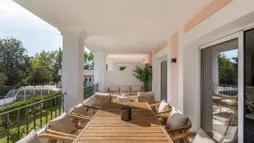 Comprar atico duplex en Aloha Gardens con 3 dormitorios