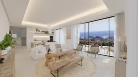 Villa con 4 dormitorios en venta en Mijas