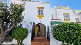 Town house for sale in Marina de Casares