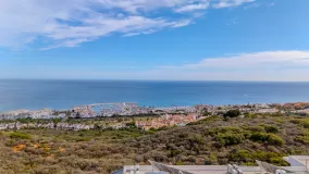 Penthouse for sale in La Duquesa with 2 bedrooms