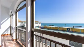 For sale Sabinillas apartment with 4 bedrooms