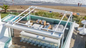 Villa for sale in Las Chapas with 6 bedrooms