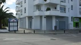 Commercial premises in Nueva Andalucia for sale