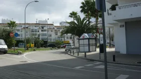 Commercial premises in Nueva Andalucia for sale