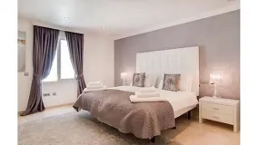 For sale 8 bedrooms villa in Elviria