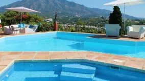 For sale Nueva Andalucia villa with 6 bedrooms