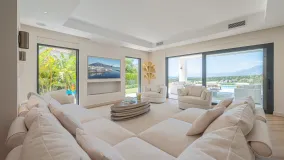 For sale 5 bedrooms villa in Artola