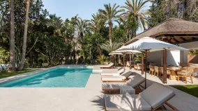 Villa con 5 dormitorios en venta en Las Brisas
