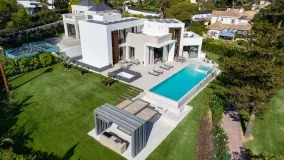 Villa a la venta en Las Brisas del Golf de 5 dormitorios