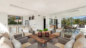 Villa con 7 dormitorios en venta en Las Brisas