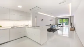 Ground floor apartment in El Palmeral for sale