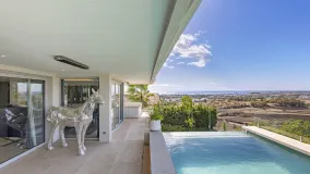 5 bedrooms villa for sale in Nueva Andalucia