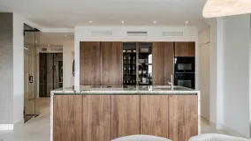 Atico duplex con 5 dormitorios a la venta en Costa Nagüeles I