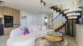 Se vende Ático en Señorio de Aloha con 3 dormitorios