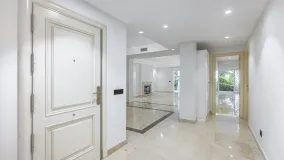 Ground floor apartment for sale in Montebello Hills