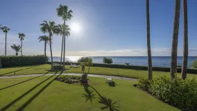 For sale 3 bedrooms ground floor apartment in Alcazaba Beach