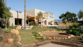 Selwo 5 bedrooms villa for sale