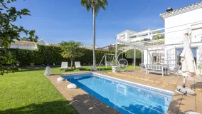 4 bedrooms villa for sale in Carretera de Istan