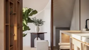 Nueva Andalucia 5 bedrooms villa for sale