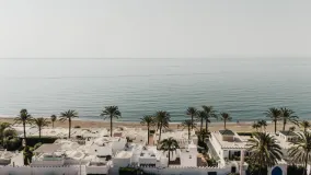 Se vende pareado en El Oasis Club de 3 dormitorios