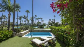 For sale ground floor apartment with 3 bedrooms in Los Granados