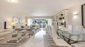 For sale ground floor apartment with 3 bedrooms in Los Granados