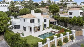 Se vende villa de 4 dormitorios en La Alqueria
