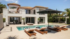 Villa with 5 bedrooms for sale in Los Naranjos