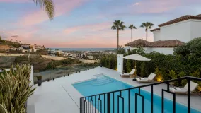 Villa with 5 bedrooms for sale in Monte Halcones