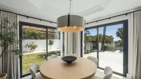 Villa en venta en Altos Reales