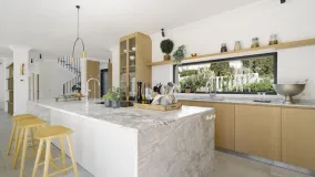 Villa en venta en Nueva Andalucia