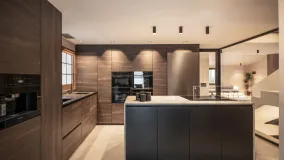 Comprar villa de 5 dormitorios en Marbella Golden Mile