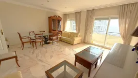 For sale apartment in Estepona Old Town with 3 bedrooms