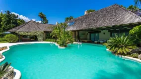 Villa for sale in Rio Real Golf