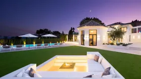 Se vende villa en Aloha con 5 dormitorios