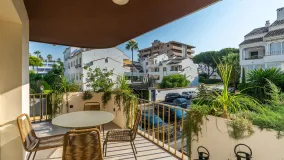 For sale apartment with 2 bedrooms in Nueva Andalucia
