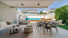For sale Marbella - Puerto Banus semi detached villa with 5 bedrooms