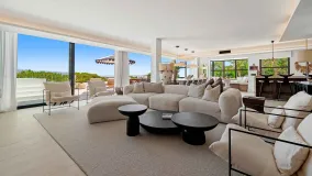 Buy Nueva Andalucia villa