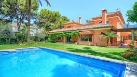 6 bedrooms villa in Altos Reales for sale